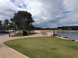 BASE Holidays - Ettalong Beach Premium Apartments