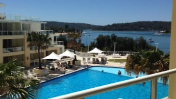 BASE Holidays - Ettalong Beach Premium Apartments