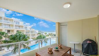 BASE Holidays - Ettalong Beach Premium Apartments