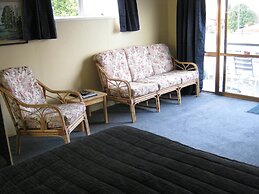 Adelphi Motel