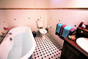 Ocean Paradise Holiday Units