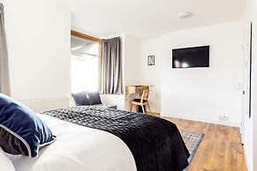 Cambridge House Hotel