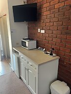 Melton Motor Inn & Apartments
