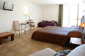 Hôtel les Eucalyptus