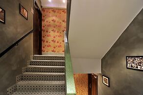 Mingle Place by The Park