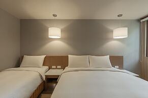 Kindness Hotel - Tainan Chihkan Tower