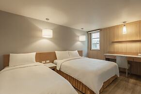 Kindness Hotel - Tainan Chihkan Tower