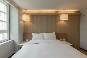 Kindness Hotel - Tainan Chihkan Tower