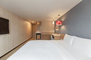 Kindness Hotel - Tainan Chihkan Tower