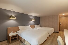 Kindness Hotel - Tainan Chihkan Tower