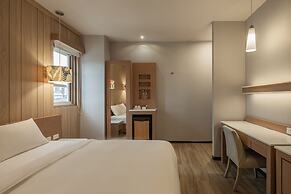 Kindness Hotel - Tainan Chihkan Tower
