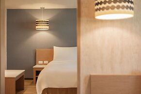 Kindness Hotel - Tainan Chihkan Tower