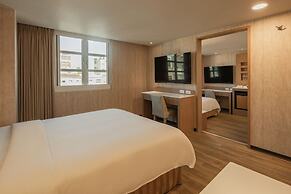 Kindness Hotel - Tainan Chihkan Tower