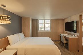 Kindness Hotel - Tainan Chihkan Tower