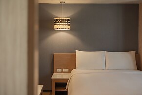 Kindness Hotel - Tainan Chihkan Tower