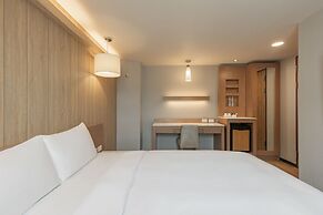 Kindness Hotel - Tainan Chihkan Tower