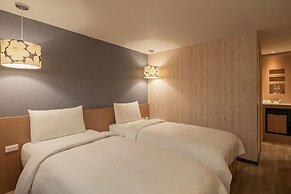 Kindness Hotel - Tainan Chihkan Tower