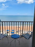 Traders Inn Beach Club