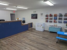 Traders Inn Beach Club