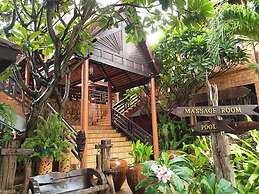 Ruean Thai Hotel