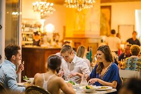 Empire Apartment Hotel