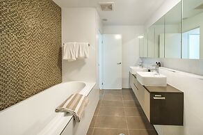 Empire Apartment Hotel