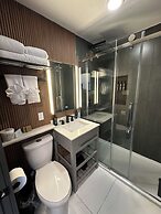 Marine Inn