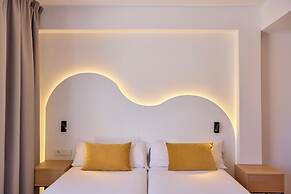 Universal Hotel Bikini