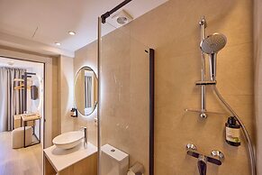 Universal Hotel Bikini