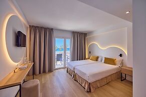 Universal Hotel Bikini