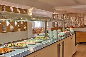 Universal Hotel Bikini