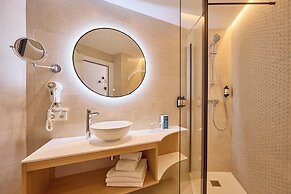 Universal Hotel Bikini