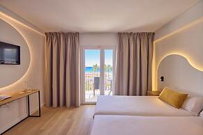 Universal Hotel Bikini