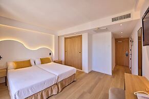 Universal Hotel Bikini