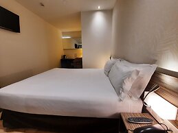 Air Rooms Madrid by HelloSky