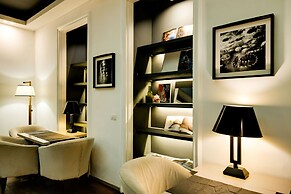 Piazza Farnese Luxury Suites