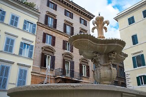Piazza Farnese Luxury Suites