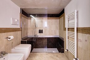 Piazza Farnese Luxury Suites