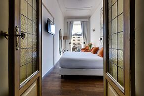 Piazza Farnese Luxury Suites