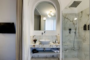 Piazza Farnese Luxury Suites