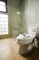 Cocoville Phuket Resort