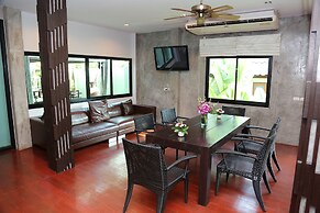 Cocoville Phuket Resort