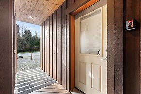 Wild Pacific Waterfront Cabins