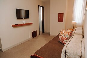 Howard Johnson by Wyndham Yerba Buena