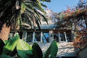 Howard Johnson by Wyndham Yerba Buena