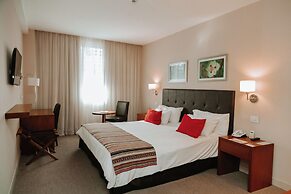 Howard Johnson by Wyndham Yerba Buena