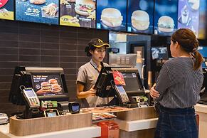 Seabox Khaolak Hostel