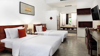 Lynnaya Urban River Resort