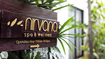 Lynnaya Urban River Resort