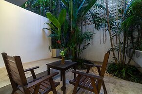 Lynnaya Urban River Resort